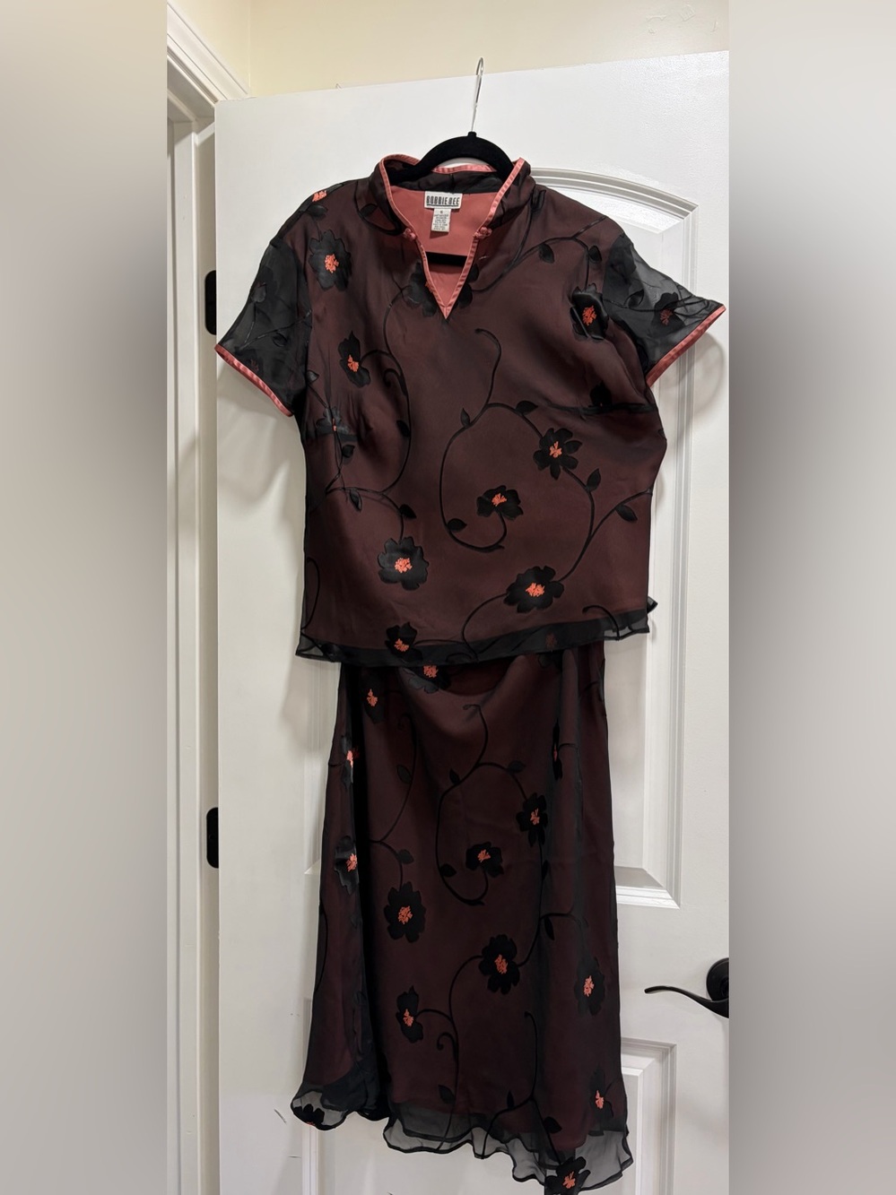 Vintage Robbie Bee 100% Silk 2 Piece Cheongsam Skirt Set Floral Black Pink